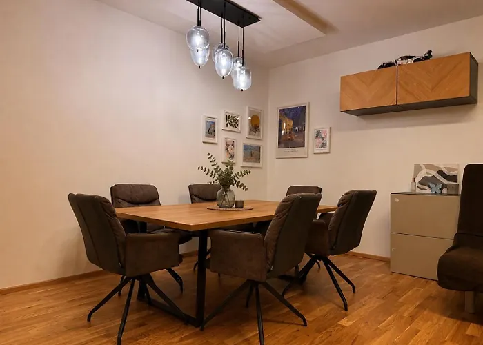 Apartamento Bequeme In Naehe Schoenbrunn & U-bahn! Viena