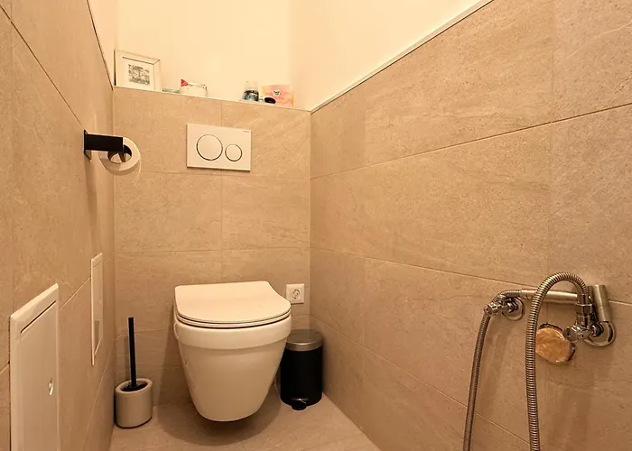 Bequeme In Naehe Schoenbrunn & U-bahn! Apartamento Viena
